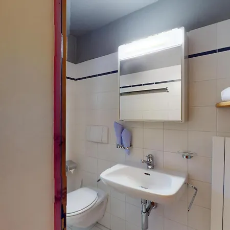 Champagna 5 Apartment