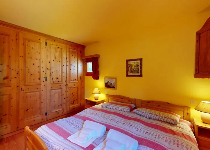 Champagna 5 Apartment